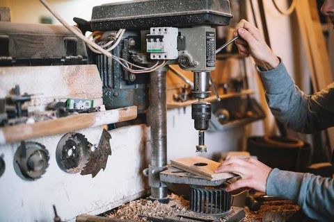 Precision Grinding Machines: Complete Technology and Applications Guide