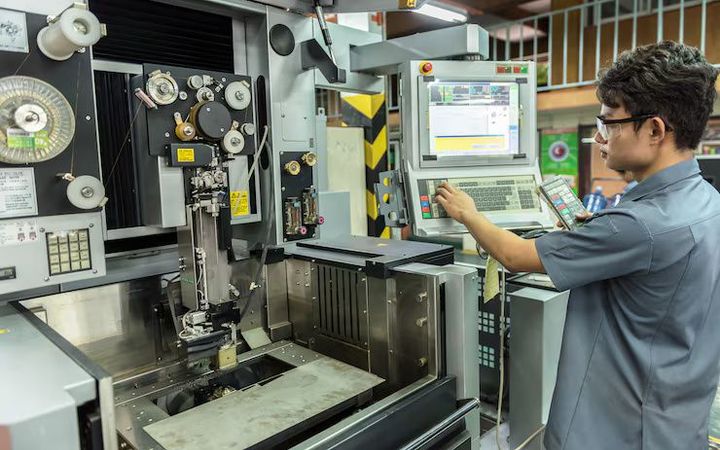 Slotting Machines Guide: Types, Working Principle, and Industrial Applications