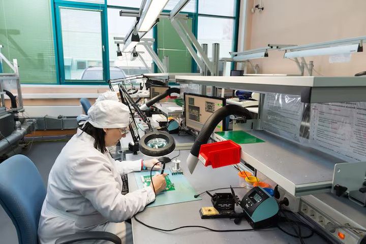 Industrial Soldering Machines in Modern Electronics