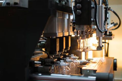 Automated Assembly Machines: Advanced Manufacturing and Robotics Guide